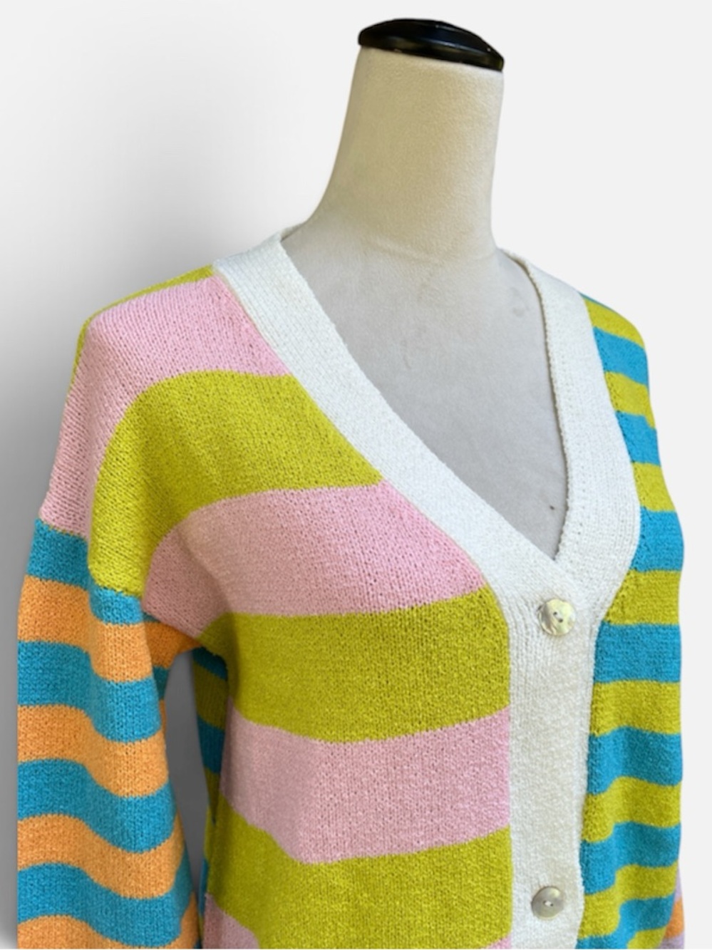 Aemi & Co. Flavia Spring Sweater Cardigan Size Small - Picture 6 of 12